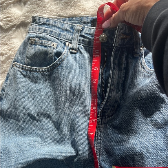 White Fox Boutique Light Blue Straight Leg Jeans - Picture 13 of 14